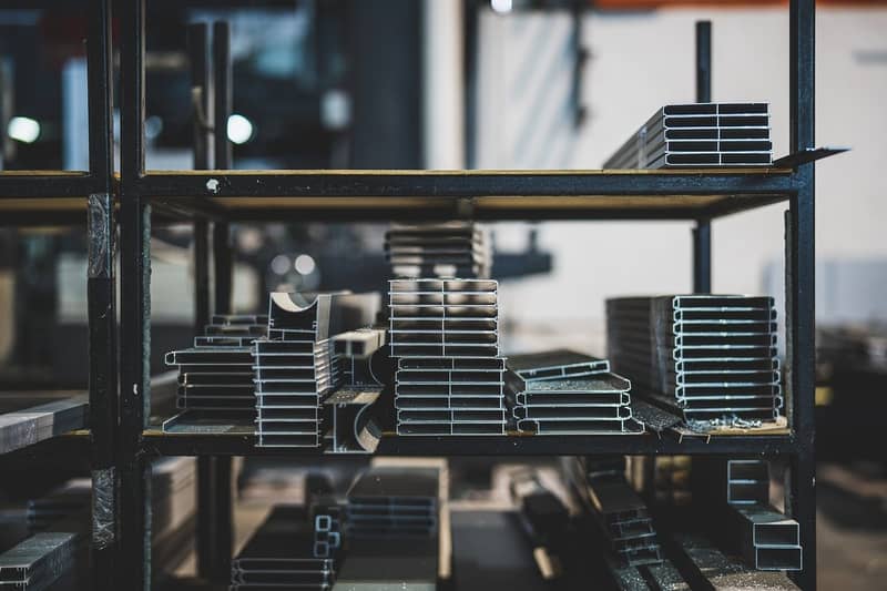 stainless-steel-vs-copper-vs-plastic